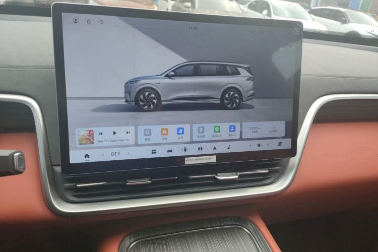 Used  eπ008 2024 636Max All-Electric Version 6 Seats
