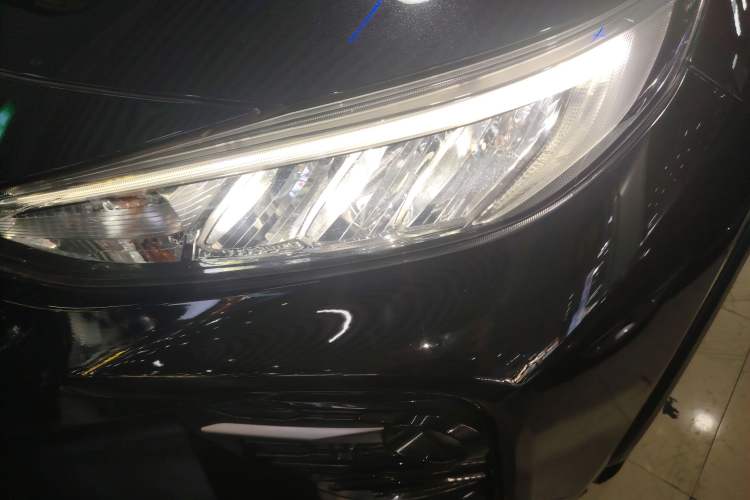 Used Toyota Wildlander 2022 Dual-Engine 2.5L E-CVT Two-Wheel Drive Luxury PLUS Edition
