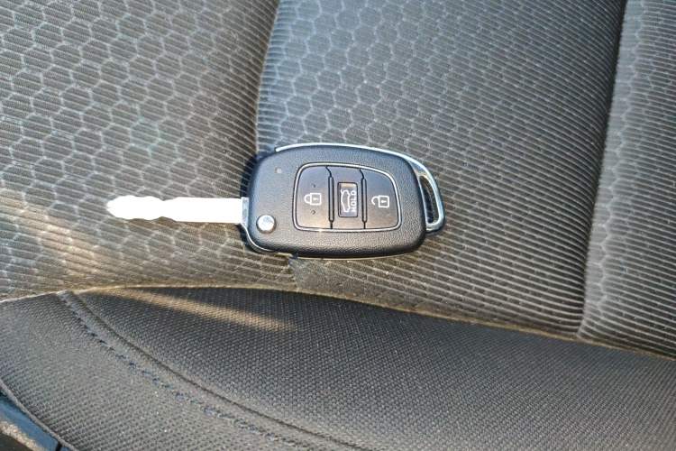 Used Hyundai Elantra 2016 1.6L Automatic ZhiXuan – Elite Version