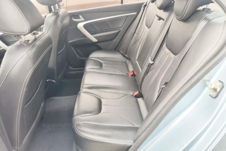 Used Geely Auto Emgrand 2015 Sedan 1.5L Manual - Top Trim Level