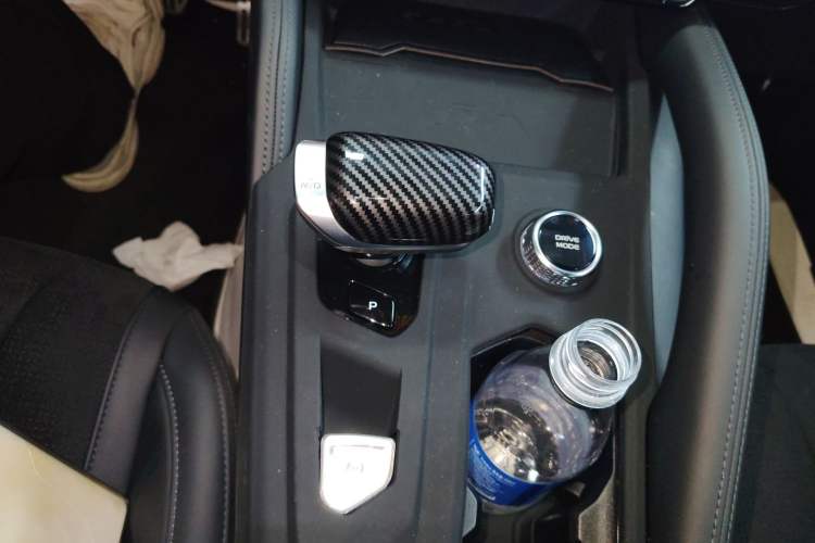 Used Geely Auto Monjaro L 2024 2.0TD High-Power Automatic Two-Wheel Drive Skyline Edition