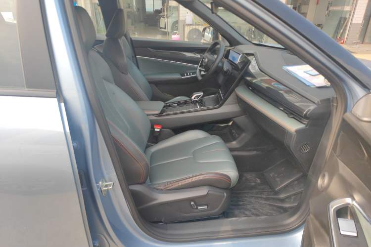 Used Geely Auto Emgrand X7 Sport 2024 1.5TD Prestige Edition
