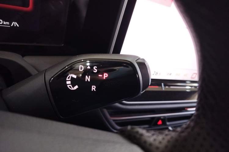 Used Volkswagen Magotan 2024 380TSI DSG Prestige Edition DaMai Package
