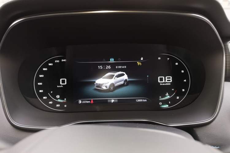 Used Roewe RX5 2025 PLUS 330TGI Automatic Trendsetting Smart Edition
