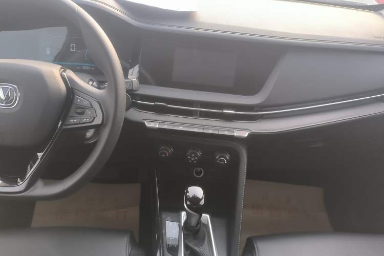 Used Changan CS15 2021 1.5L Automatic Entry-Level Trim
