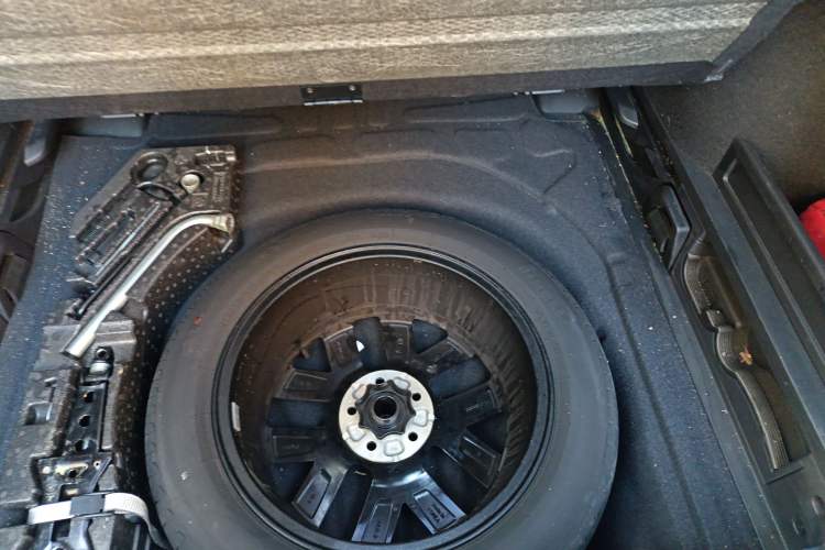 Used Volkswagen Variant 2018 380TSI Two-Wheel Drive Comfort Edition
