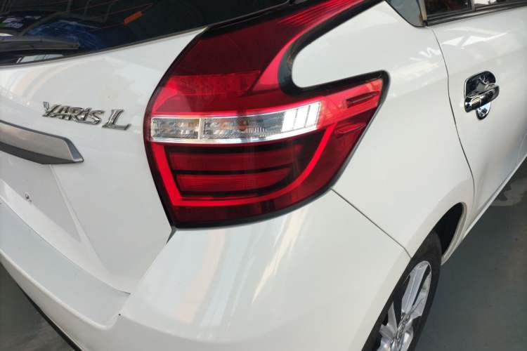 Used Toyota YARiS L 2016 Revised 1.5E CVT Charming Edition