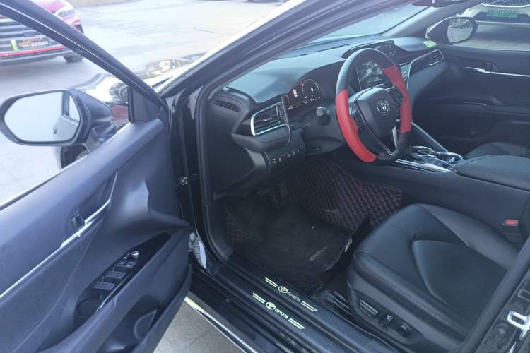 Used Toyota Camry 2023 2.5G Luxury Edition
