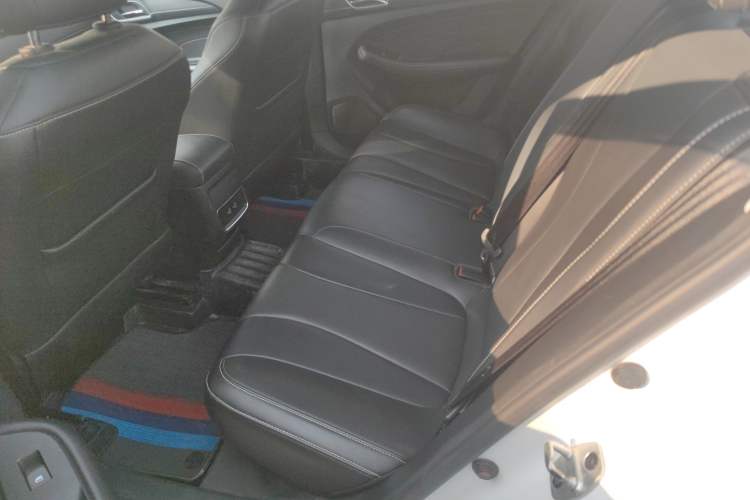 Used Roewe i5 2020 1.5L Manual 4G Connect Leehao Flagship Edition
