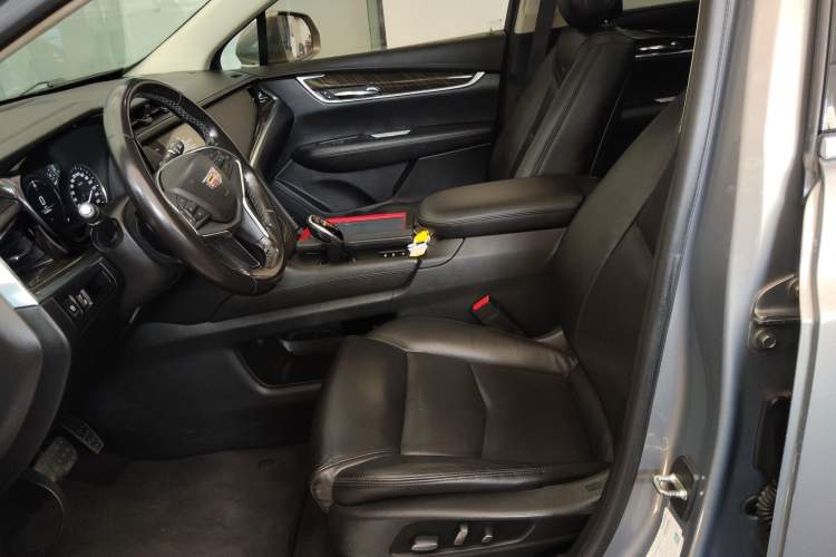 Used Cadillac XT5 2018 28T Four-Wheel Drive Luxury Model
