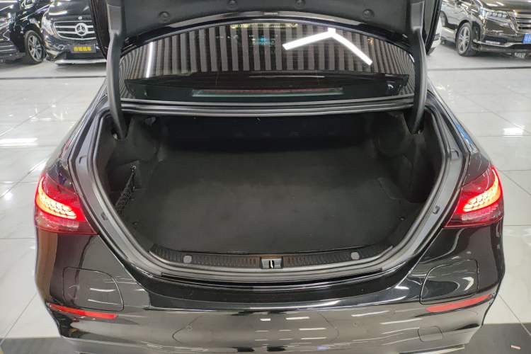 Used Mercedes-Benz E-Class New Energy 2022 Restyled E 350 e L Plug-in Hybrid Sports Sedan