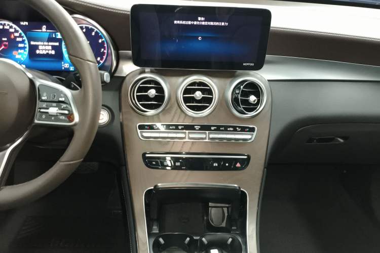 Used Mercedes-Benz GLC 2021 GLC 260 L 4MATIC Luxury Model