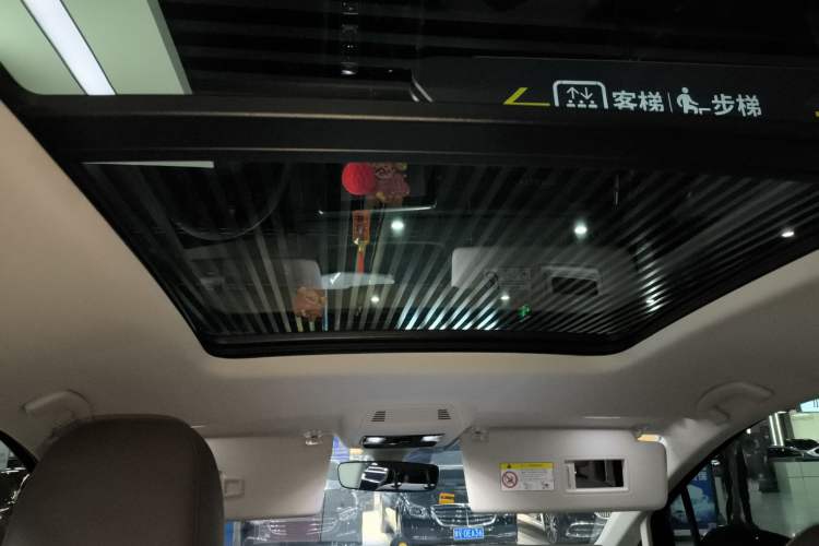 Used Volkswagen Viloran 2024 380TSI Luxury Edition
