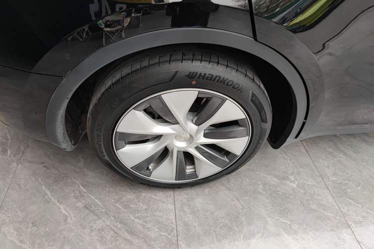 Used Tesla Model Y 2022 Rear-Wheel-Drive Version
