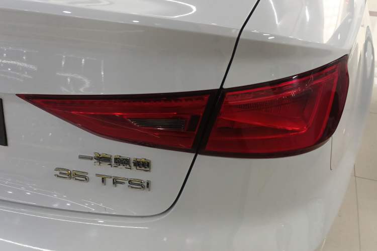 Used Audi A3 2016 Limousine 35 TFSI Prestige Edition