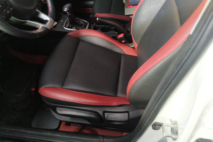 Used Kia KX Cross 2018 1.6L Automatic Dynamic Sunroof Version
