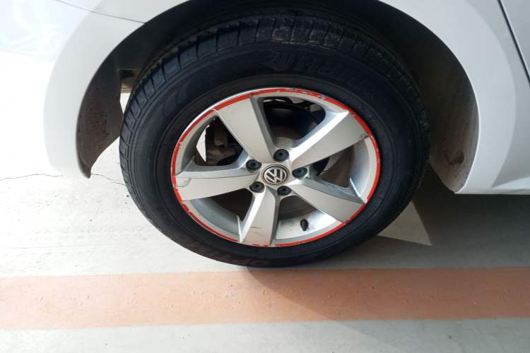 Used Volkswagen Gran Lavida 2015 1.6L Automatic Fashion Edition
