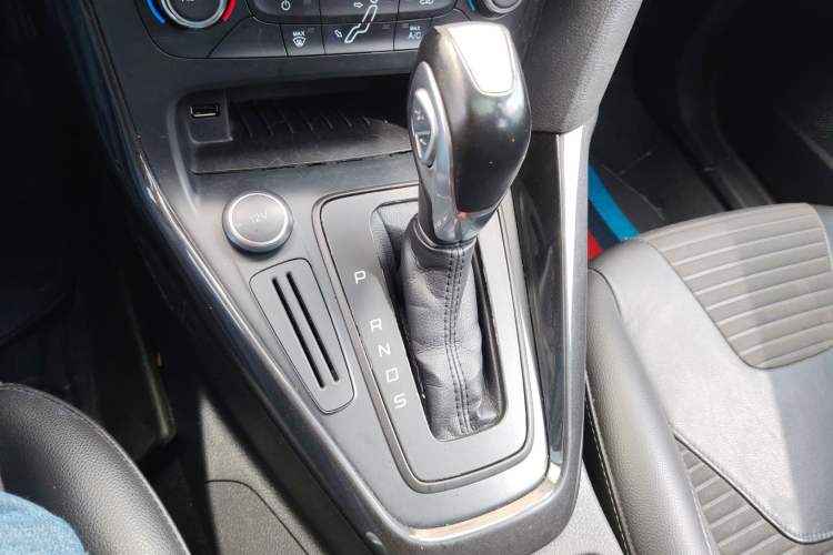 Used Ford Focus 2017 Hatchback 1.6L Automatic Fashion Edition Smart Drive Version