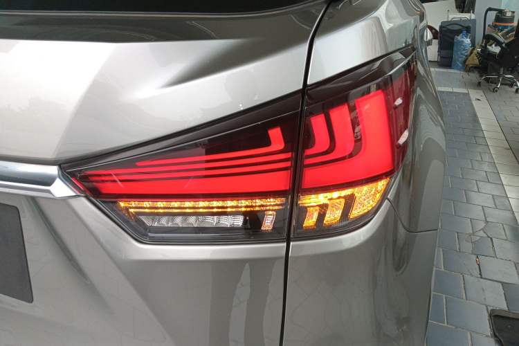 Used Lexus RX 2020 Revised Version 300 Two-Wheel Drive Elite Edition
