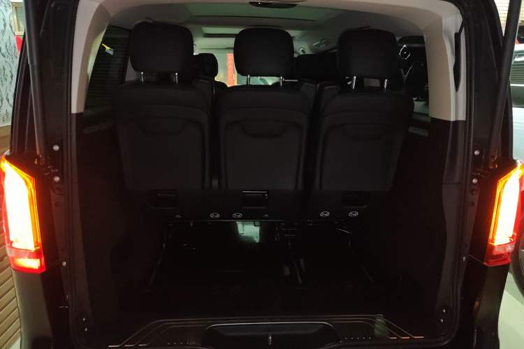 Used Mercedes-Benz V-Class 2018 V 260 Prestige Edition China VI
