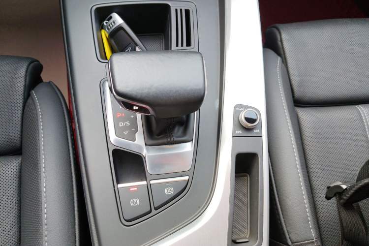 Used Audi A4L 2020 40 TFSI Fashion Dynamic Model