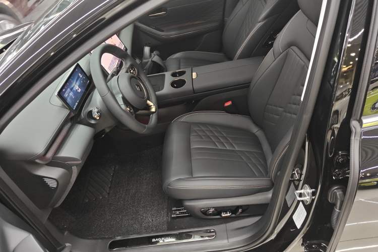 Used Baojun Enjoy 2025 Plug-in Hybrid 140km Luxury Edition
