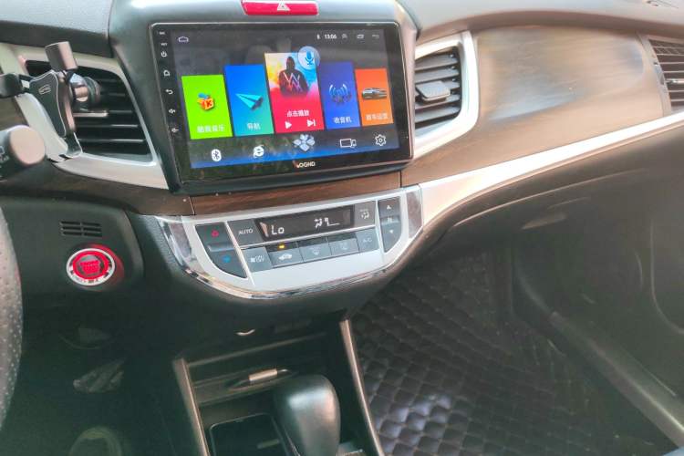 Used Honda Jade 2017 1.8L automatic Comfort version 5 seats