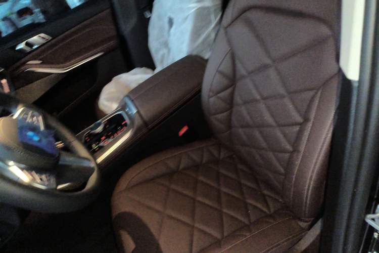 Used BMW X5 2023 xDrive 30Li Luxury M Sport Night Edition Package
