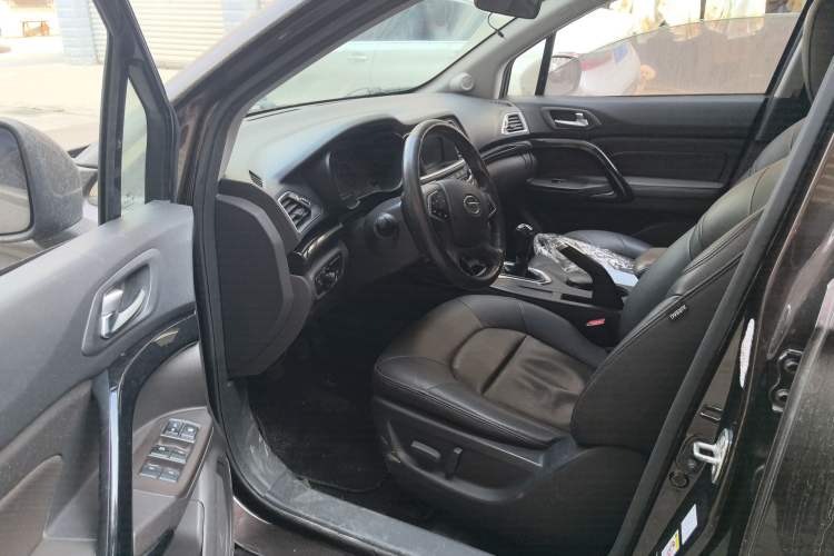 Used GAC Trumpchi GS4 2017 235T Manual Two-Wheel Drive Luxury Edition