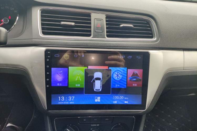 Used Volkswagen Lavida 2017 1.6L Automatic Comfort Edition
