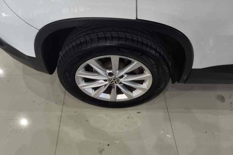 Used Volkswagen Tiguan 2017 300TSI Automatic Two-Wheel Drive Silk Road Comfort Edition
