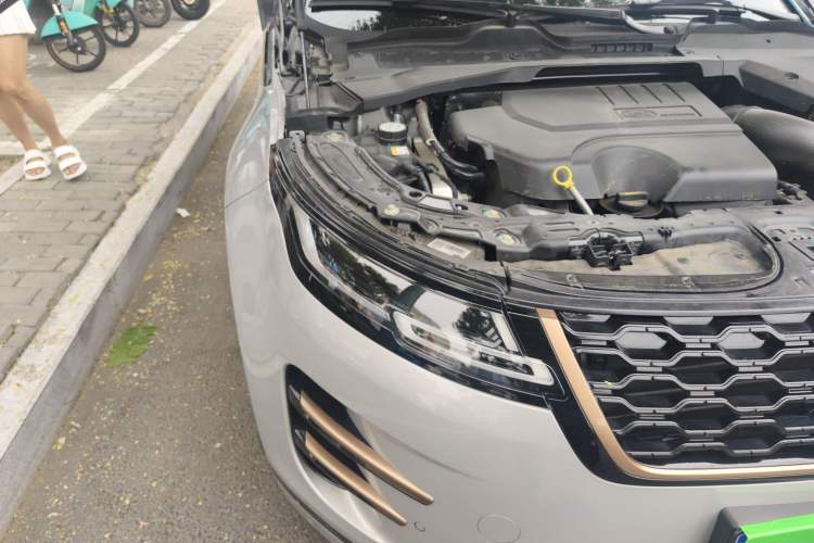 Used Land Rover Range Rover Evoque 2023 Aurora L 249 PS Collins Antique Bronze Special Edition
