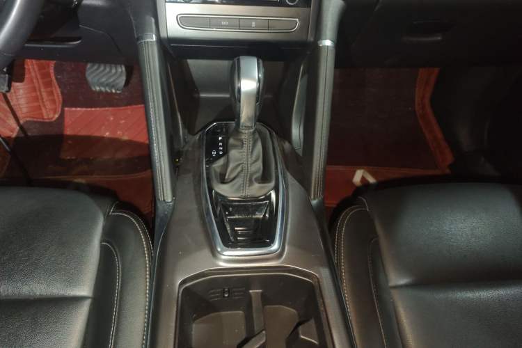 Used Renault Koleos 2017 2.0L Two-Wheel-Drive Leading Edition