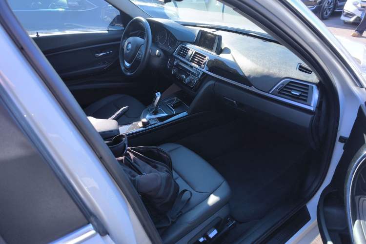 Used BMW 3 Series 2017 320Li Fashion Model