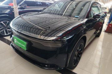 Used Zeekr 7X 2025 100 kWh Long-Range Rear-Wheel Drive with Intelligent Driving Features