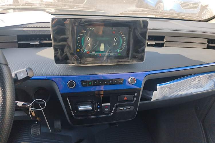 Used Dongfeng Yufeng EM27 2024 EM27L Eves Power 41.86 kWh