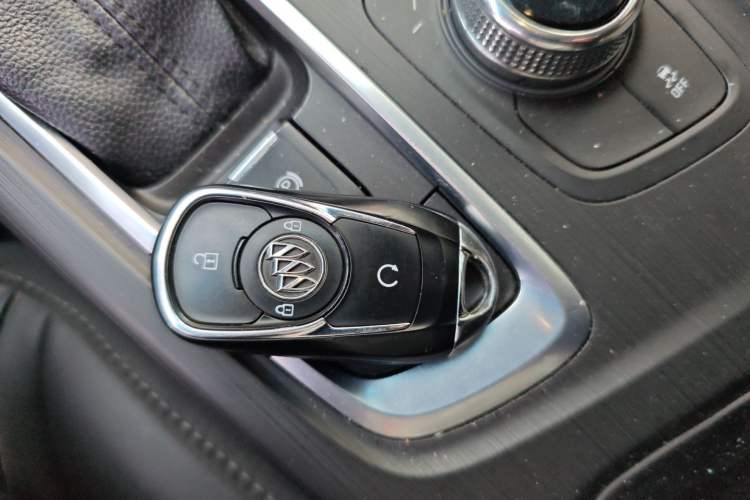 Used Buick Velite 6 2019 Connected Fashion Model
