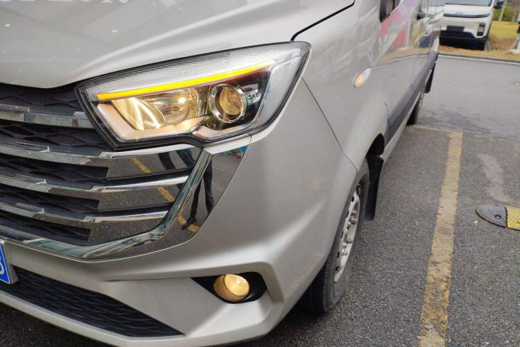 Used  Sunray 2024 2.5T 5-Series Express Version Single Tire 5/6/7 Seater
