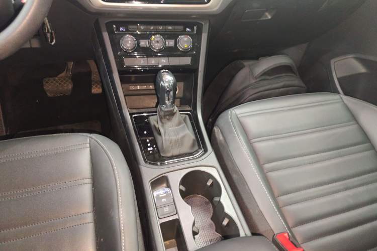 Used Volkswagen Touran 2018 Volkswagen Touran L 280TSI DSG Comfort Edition 7 Seats China V Emission Standard
