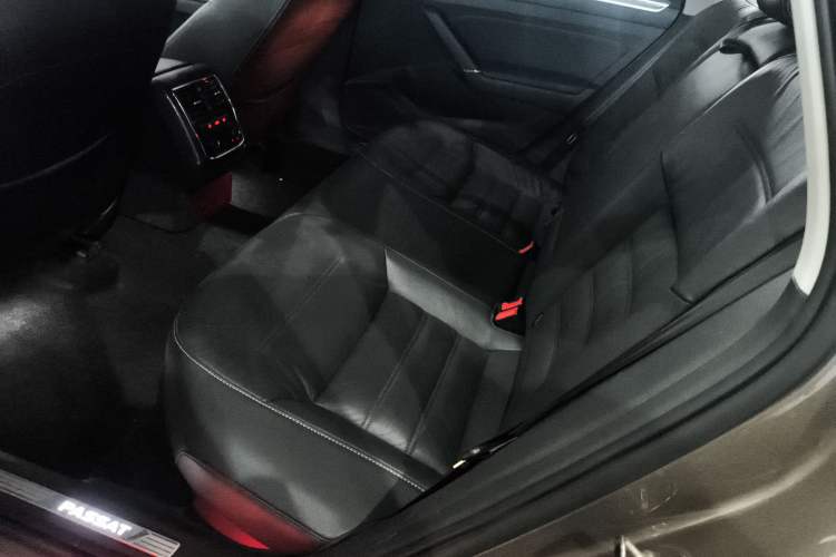 Used Volkswagen Passat 2016 330TSI DSG Prestige Edition
