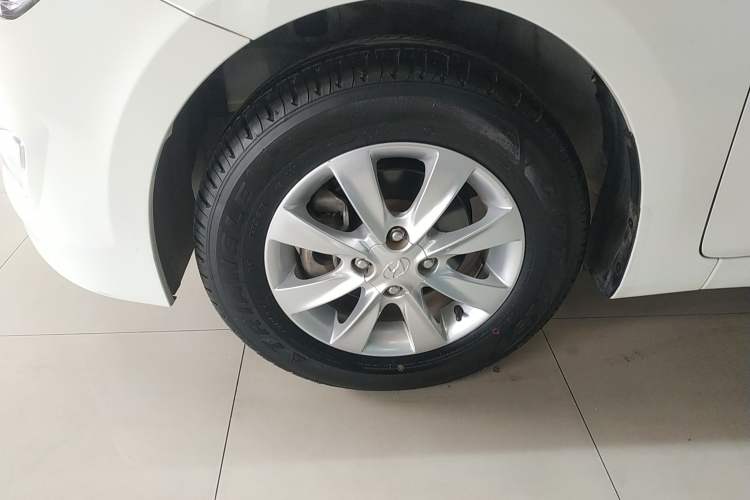 Used Hyundai Verna 2014 1.4L Manual Smart GLS Trim
