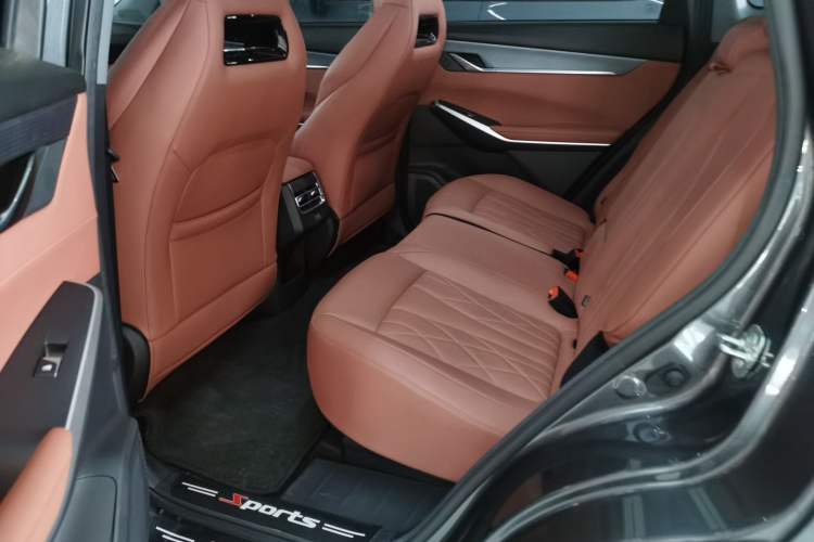 Used Changan CS75 PLUS 2024 3rd Generation Champion Edition 1.5T Intelligent Drive Dynamic Model
