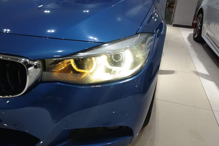 Used BMW 3 Series GT 2017 320i Sport Edition
