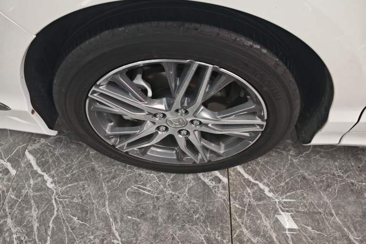 Used Honda Elysion 2019 2.0L Hybrid Luxury Edition
