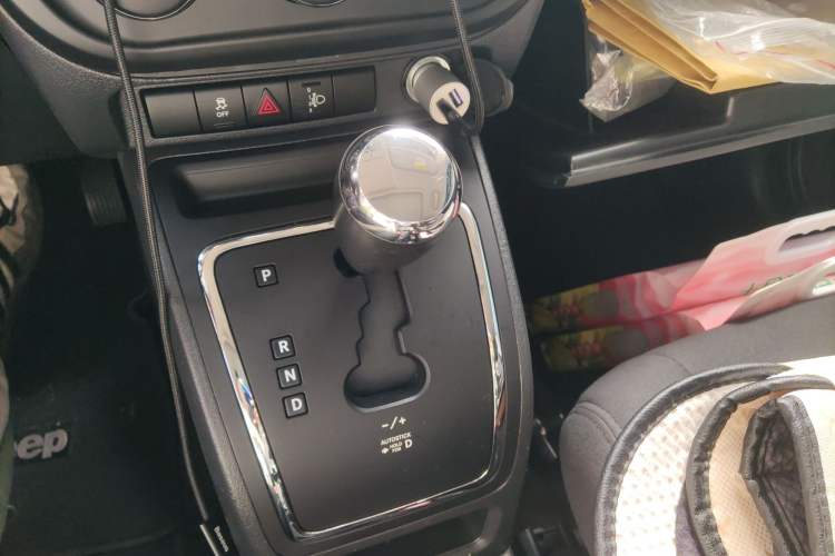 Used  Patriot 2015 2.4L Sport Edition
