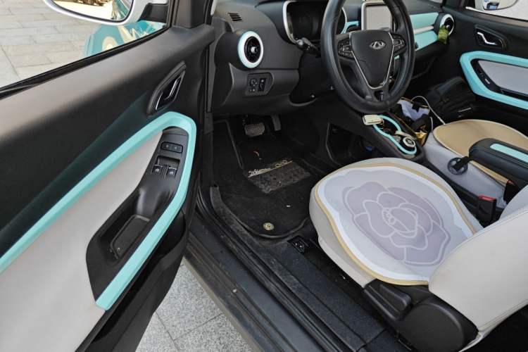 Used Chery Little Ant 2021 150 000 Yuan Ant Fan Edition New Ant Cool Version Lithium Iron Phosphate
