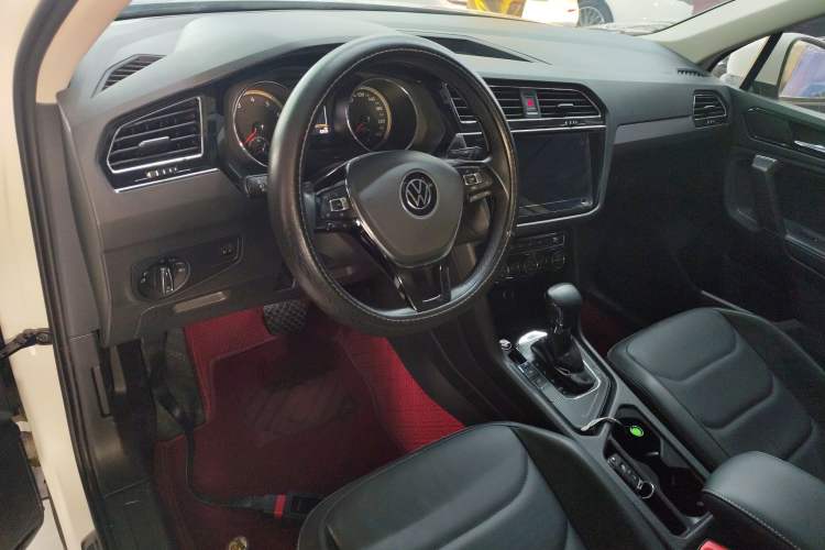 Used Volkswagen Tiguan L 2021 330TSI Automatic Two-Wheel Drive Smart Edition