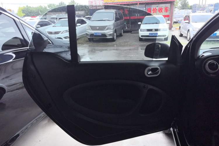 Used  fortwo 2018 1.0L 52kW Hardtop Passion Edition China V Standard
