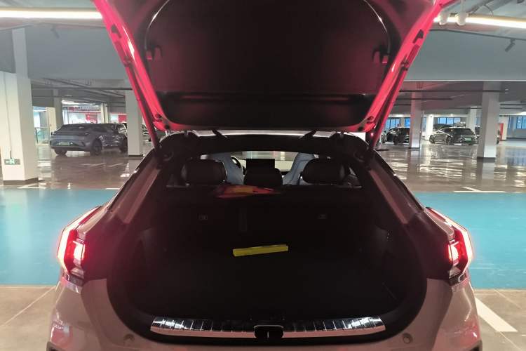 Used Zeekr 001 2025 YOU Edition 100 kWh All-Wheel Drive