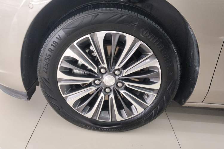 Used Buick GL8 2022 ES Land Cruiser 653T Luxury Model
